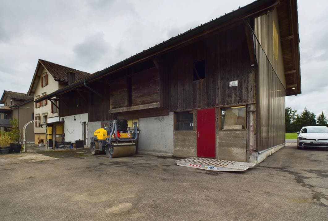 9 Zimmer-Haus mit Werkhof in Zuzwil – Bild 3